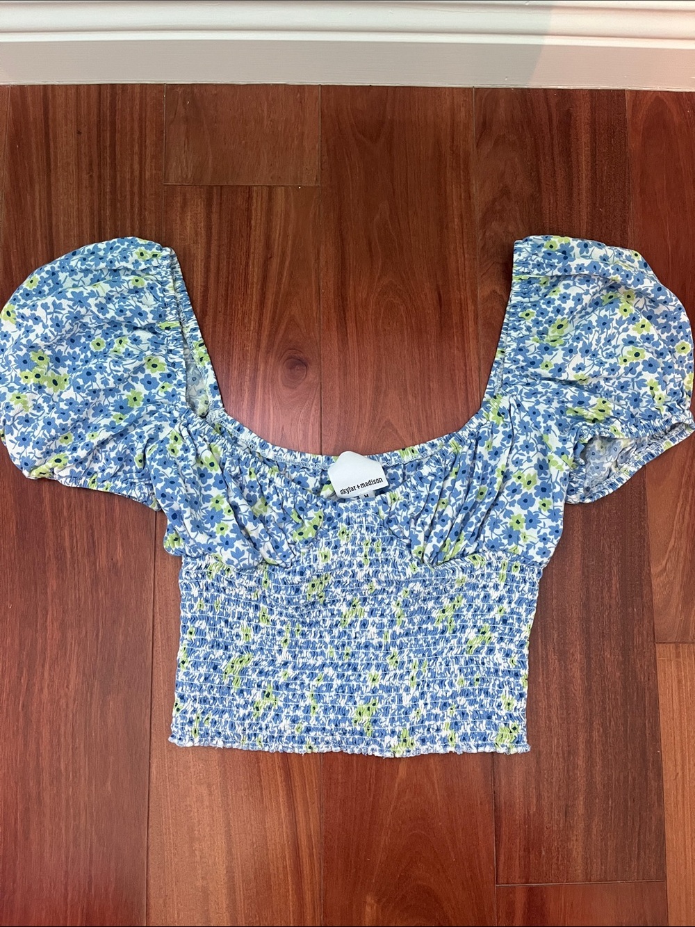 Skylar + Madison Blue Floral Top Size M